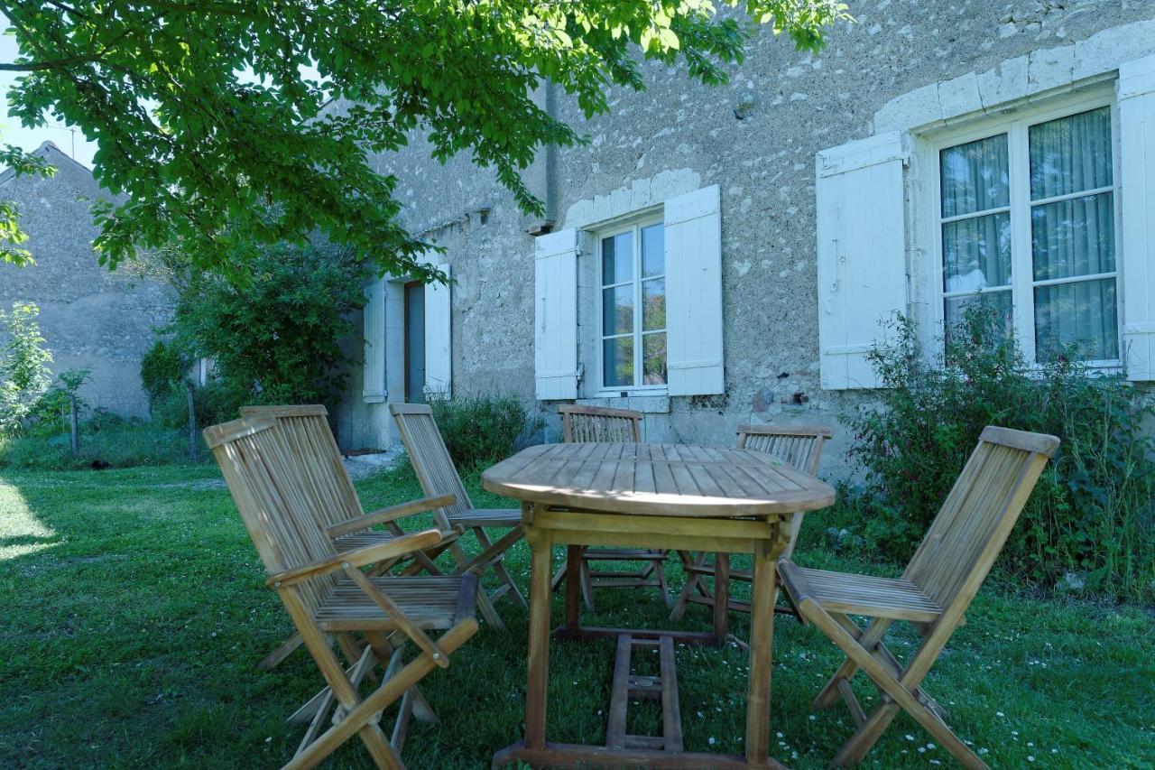 La Boisselee Hotel Saint-Dye-sur-Loire Exterior photo